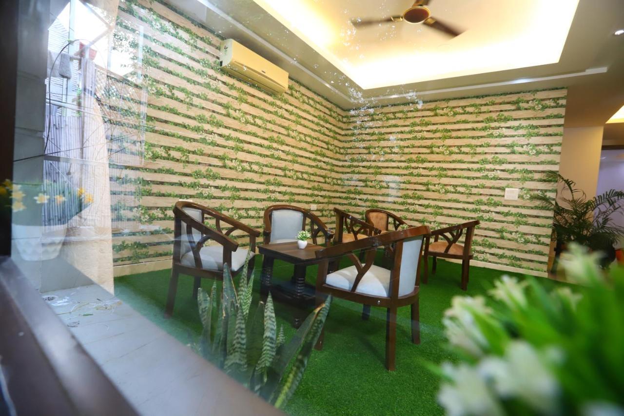 Hotel Nature View Green Park Metro Couple Friendly New Delhi Extérieur photo