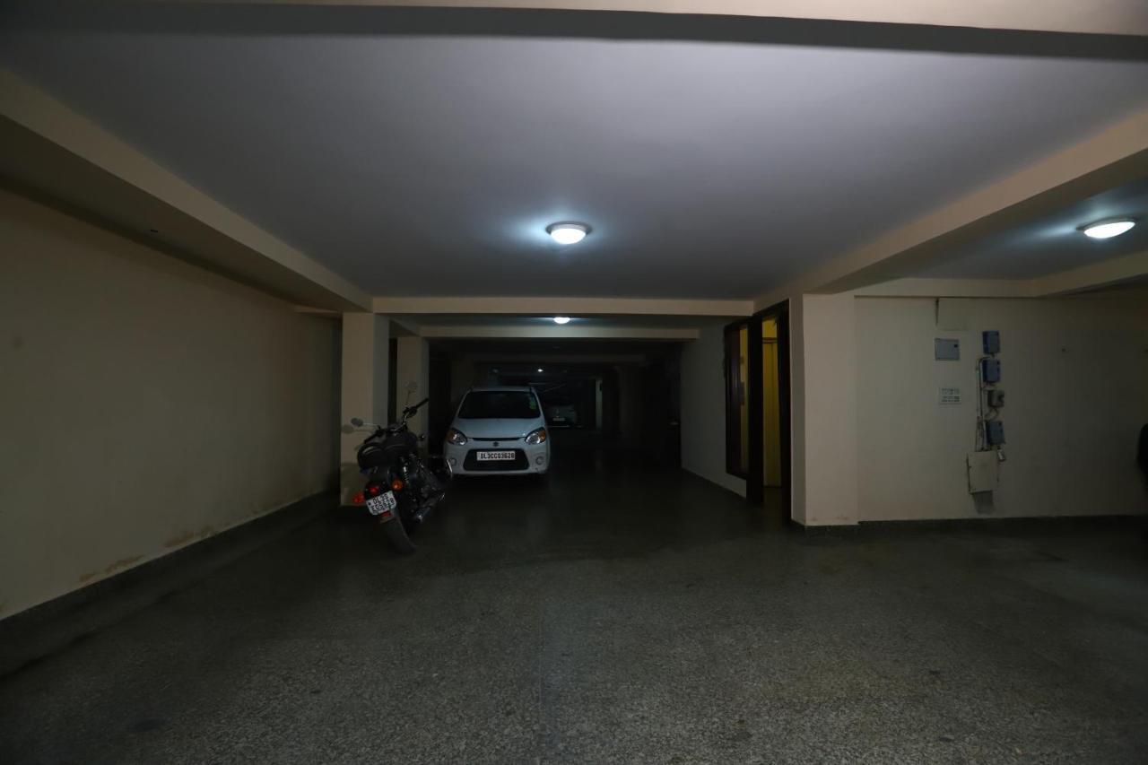 Hotel Nature View Green Park Metro Couple Friendly New Delhi Extérieur photo